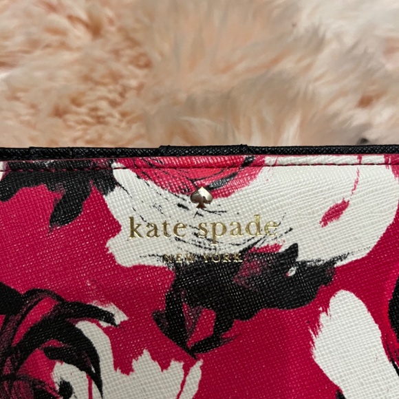 Kate Spade Bifold Wallet - Picture 3 of 5